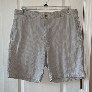 A17 Chaps tan and white shorts